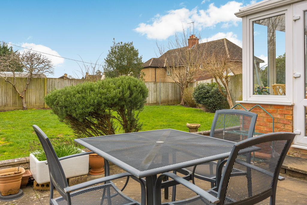 Astrop Gardens Kings Sutton